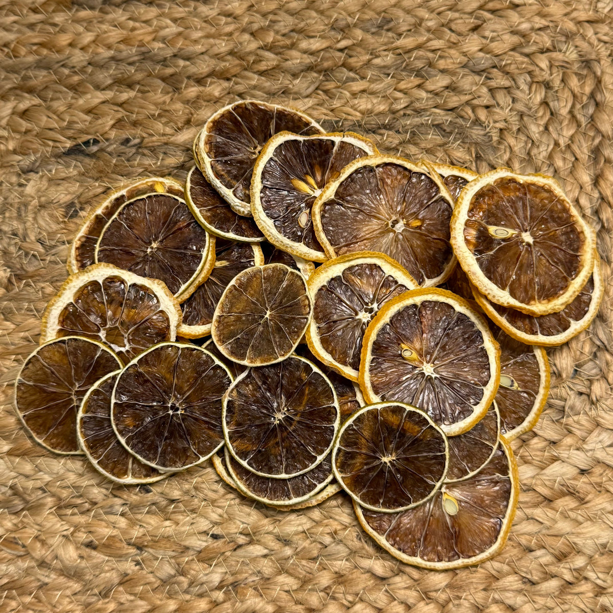 Premium Dried Lemon Slices – Garnish, Crafts & Home Décor